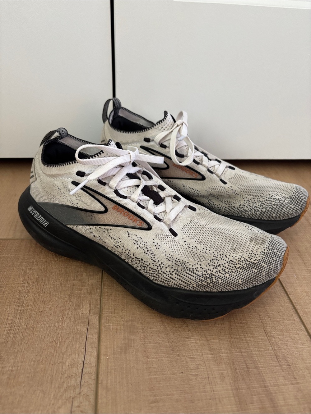Brooks men’s glycerin size 8.5